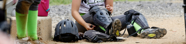 https://f.hubspotusercontent40.net/hubfs/2956241/Softball%20Header.png background-image