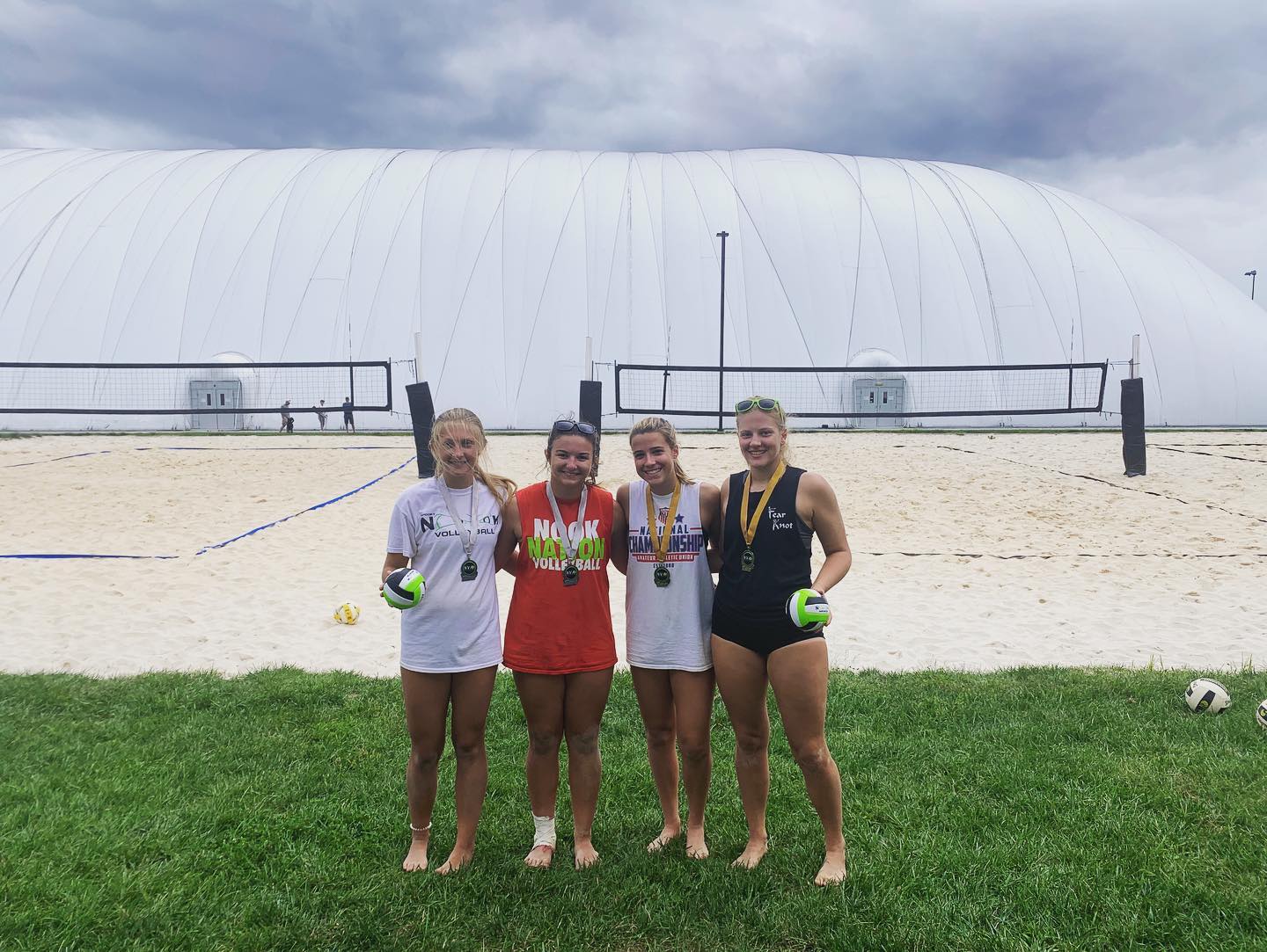 Beach Volleyball Girls